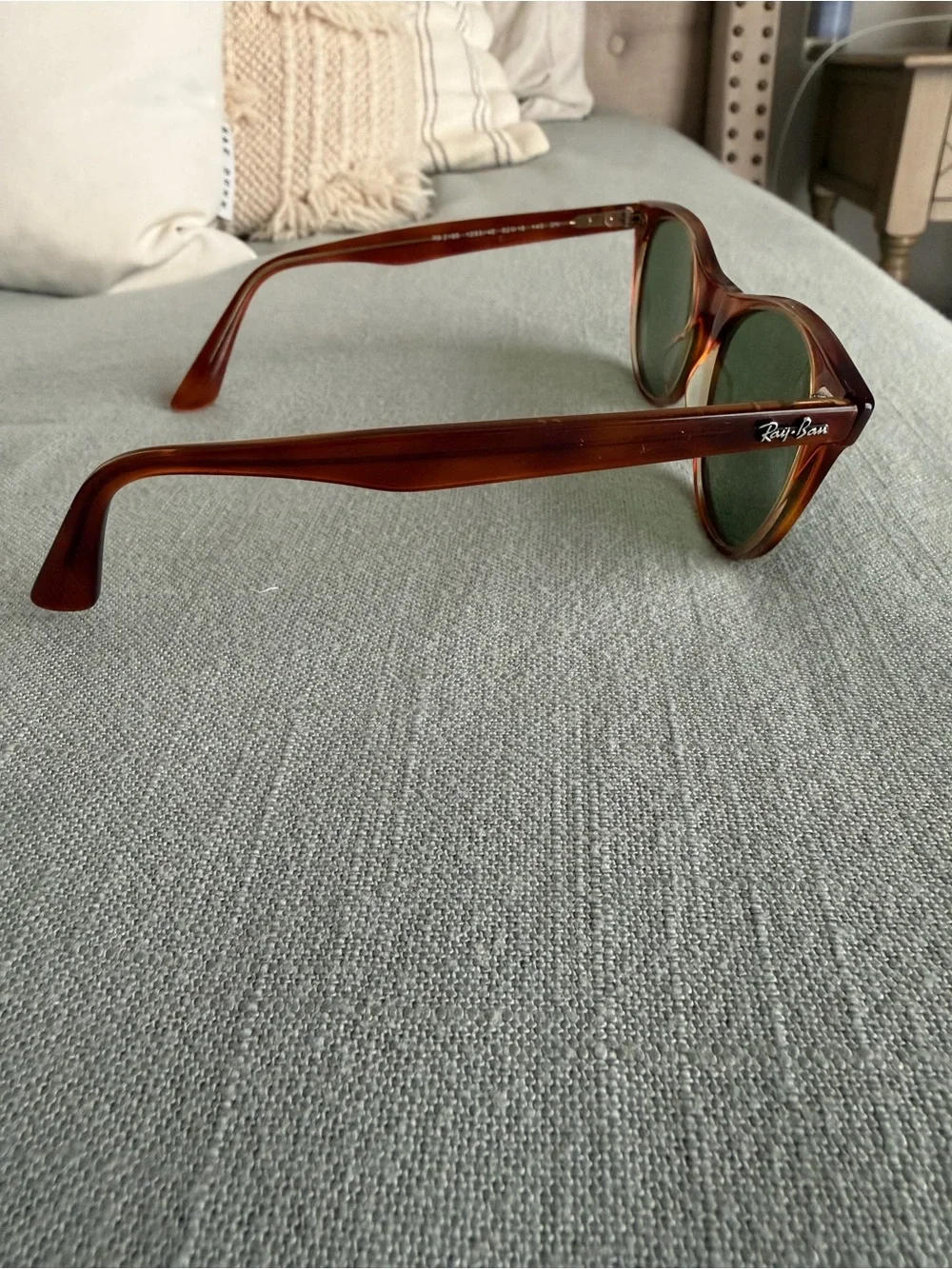Womens Raybans - Picture 3 of 8